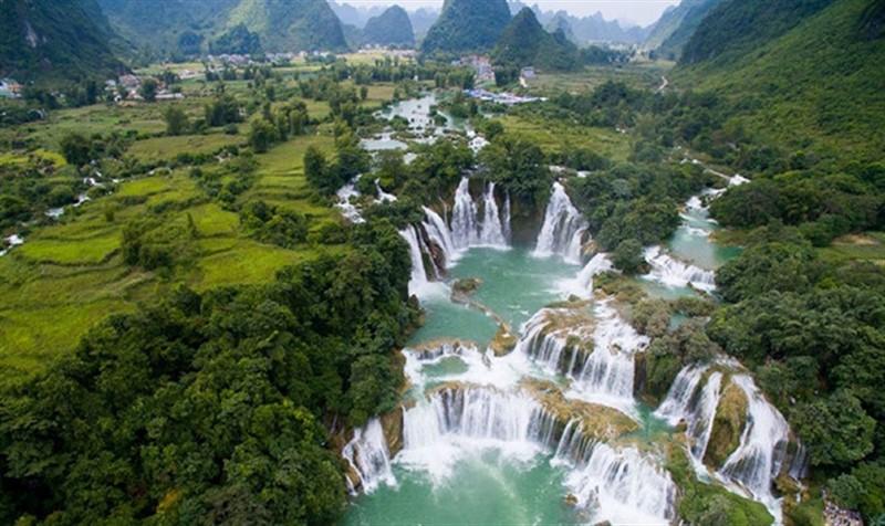 Cẩm nang khi du lịch Thác Bản Giốc | ăn gì? Chơi Gì?