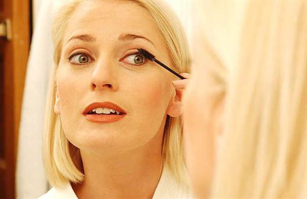 Cách trang điểm cho người trung niên đẹp tự nhiên quý phái